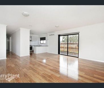 1/52 Cambrian Way, Melton, Vic 3337 - Photo 5