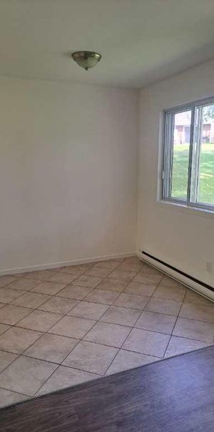 4 1/2 Lévis centre-ville UQAR- CFP lévis - Photo 1