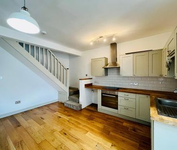 2 bedroom terraced house to rent - Photo 6