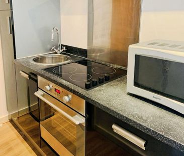 1 bedroom flat to rent - Photo 2