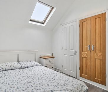 1 Bed Flat, South Norwood Hill, SE25 - Photo 5
