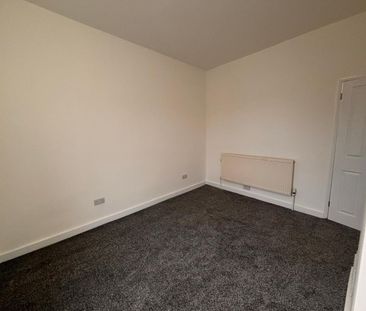 Victoria Crescent - Photo 4