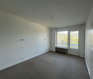 Location Appartement 4 pièces 96m² CHAMBERY 73000 - Photo 3