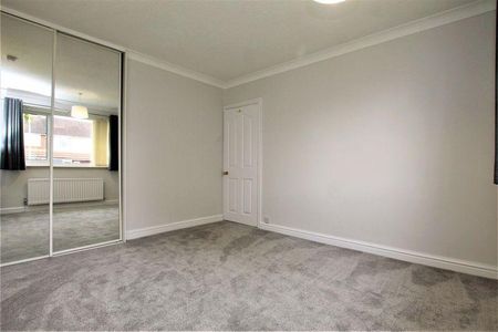 3 bedroom bungalow to rent - Photo 4