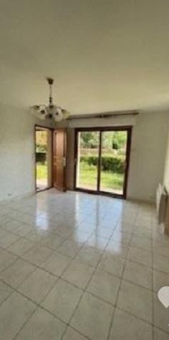 Maison centre ville BAIS - Photo 1