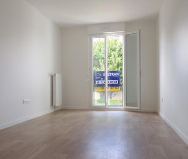 Location Appartement 2 pièces 52m² - Photo 3