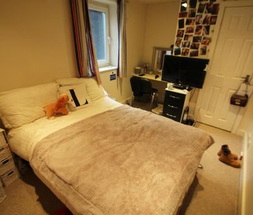 5 bedroom terraced house to rent - Photo 3