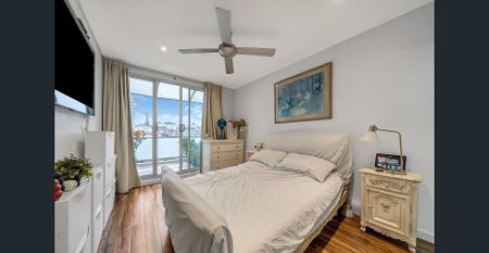 AMAZING LOCATION, CITY VIEWS, FULLY FURNISHED LARGE 3 BEDROOM 2 LEVEL 2 BATHROOM AND TOILET - Photo 2