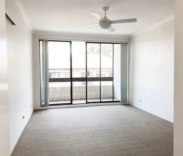 Looking for space and a great location? - Photo 3