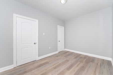 For Lease - 486 Holtby Avenue Unit# 3, Burlington, Ontario - Photo 2
