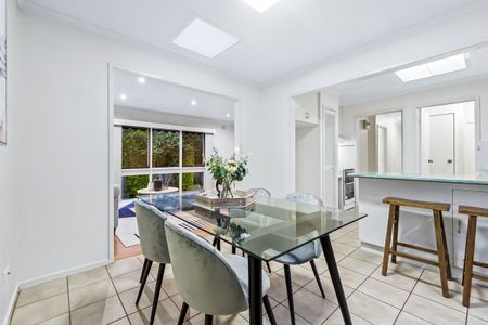 2/11 Regent Street, Mount Waverley - Photo 5