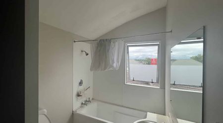 272c Stanmore Road - Photo 3