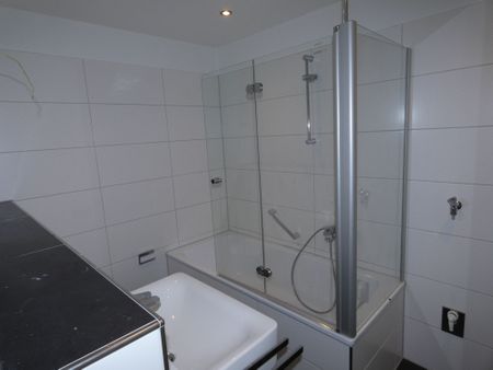 zentrale Lage, gute Anbindung an ÖPNV, bezugsfertig - Foto 2