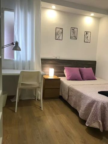 Calle de Víctor Manuel III, Madrid, Community of Madrid 28019 - Photo 5