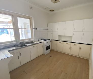Spacious Family Home in Convenient Croydon Park Location - Photo 6