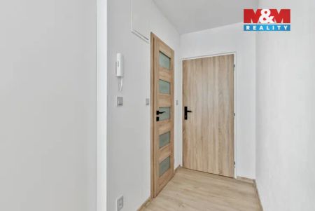 Pronájem bytu 1+1, 35 m - Fotografie 4
