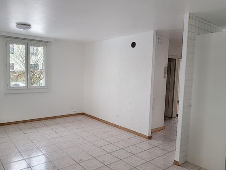 Petite maison individuelle avec jardin ! BAIL A DUREE MAXIMUM D'UN AN ! - Photo 5