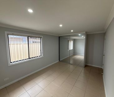 Renovated 4 bedroom home - Photo 3