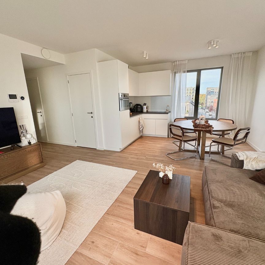 Appartement met 2 slaapkamers incl parkeerplaats - Photo 1