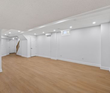 For Lease - 5058 Oscar Peterson Boulevard, Mississauga, Ontario - Photo 3