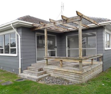 PAPAMOA BEACH ROAD - Photo 5