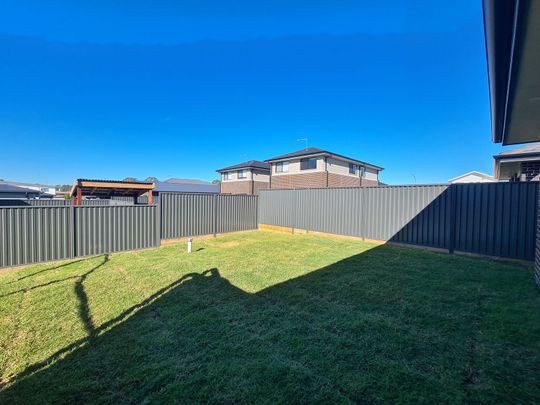 98 Contour Road, 2179, Austral Nsw - Photo 1