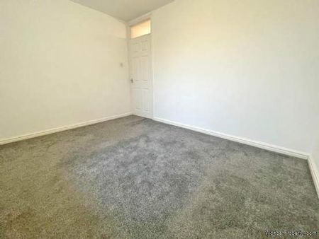 2 bedroom property to rent in Oldham - Photo 4