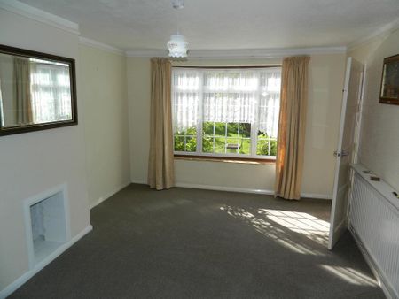 3 bedroom semi-detached house to rent - Photo 2