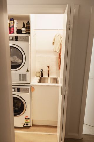 Stunning Botanic Beauty – Your Peaceful Picton Retreat Awaits - Photo 3