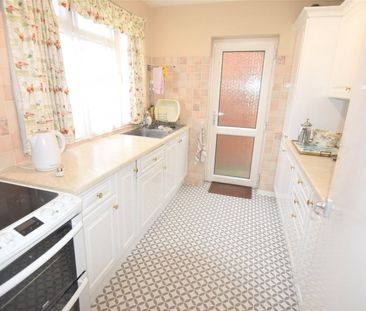 Gallys Road, Windsor, Berkshire,SL4 - Photo 3