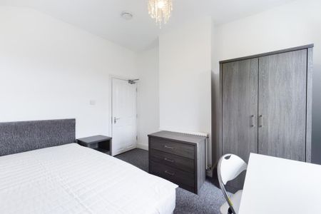 4 bedroom house to rent - Photo 2