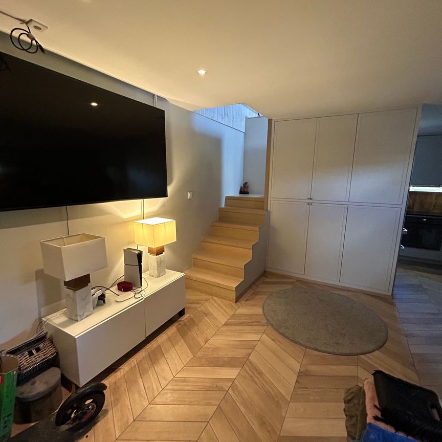 Ängsvägen, Täby - Foto 1