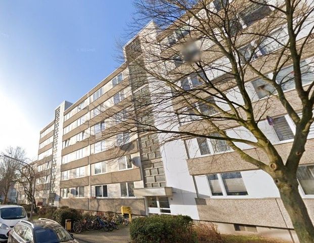 Reinkommen und Wohlfühlen: günstige 3-Zimmer-Wohnung (WBS erforderlich!) - Foto 1