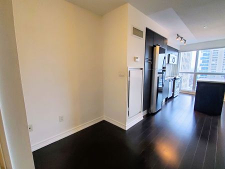 For Lease - 386 Yonge Street Unit# 1207, Toronto, Ontario - Photo 5