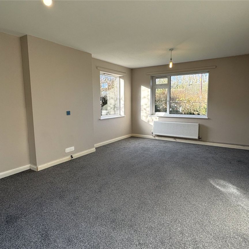 The Vicarage, Wombridge Road - Photo 1