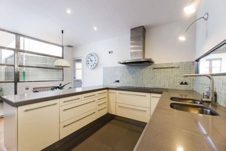 4 room luxury Flat for rent in Palma de Mallorca, Balearic Islands - Photo 2