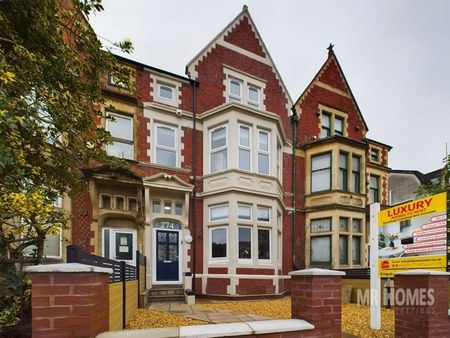 Property to rent - Photo 2