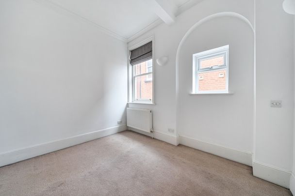 Claremont Gardens, Surbiton, KT6 - Photo 1