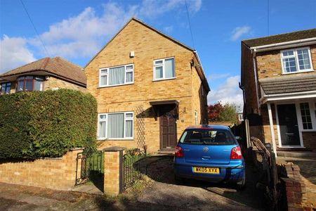 Newlyn Close, Hillingdon, UB8 - Photo 2