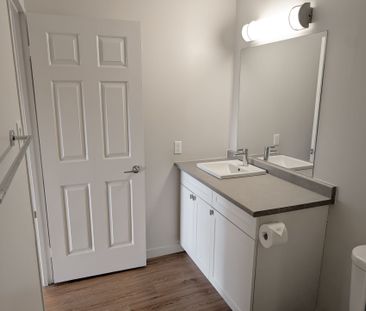 For Lease - 1320 Richmond Road Unit# 420, Britannia - Lincoln Heigh... - Photo 6