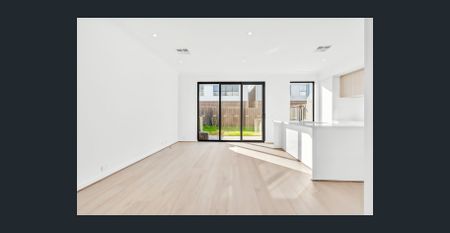 Hi, I'm Brand New and Ready for You... - Photo 2