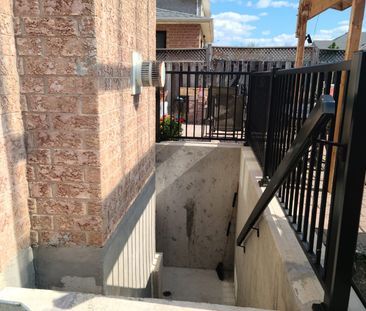 For Lease - 36 Legend Lane, Brampton, Ontario - Photo 6