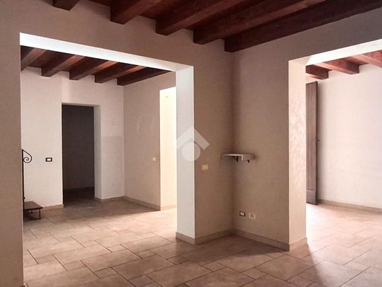 Casa indipendente in affitto - Photo 1