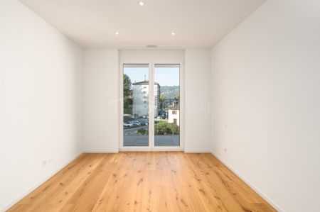 MODERNO BILOCALE CON AMPIO TERRAZZO - Photo 2