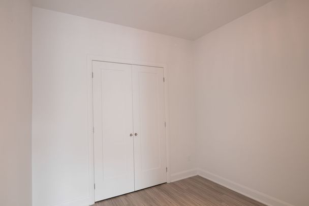 6600 Darlington - Photo 1