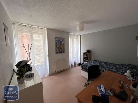 Location Appartement 4 pièces 97m² ISSOIRE 63500 - Photo 4