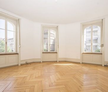Rent a 5 ½ rooms apartment in Fribourg - Photo 2