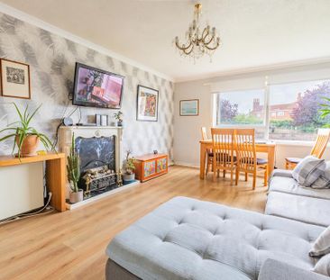 2 bedroom ground floor flat to rent - Photo 5