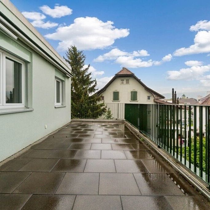 Appartement mansardé lumineux et moderne avec terrasse - Foto 1