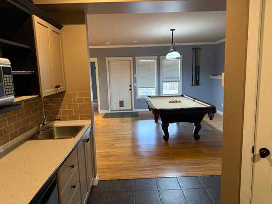 Come View this Beautiful Home in Johnstone Park! - Photo 1